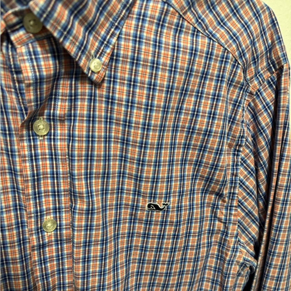 Vineyard Vines men’s long sleeve button down shirt